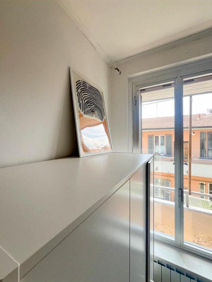 Small Flat Milano Luaran gambar